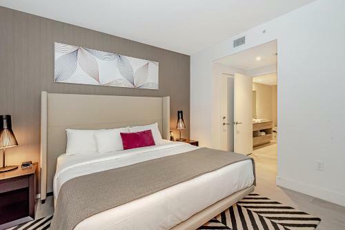 Apartamento 5 * Front Ocean View - 34th Top Floor: Brand New 2br