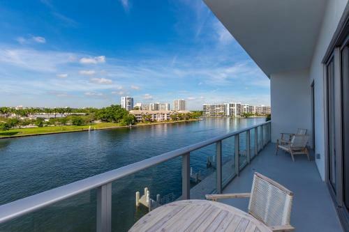 Amazing Apartments At H Beach House