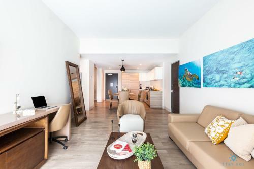 Beachfront Condo Rs - Rooftop Pool