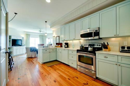 Apartamento Mainsail Beach Inn On Holmes Beach