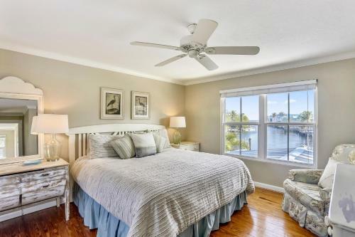 Grand Canal Front Home With Private Dock