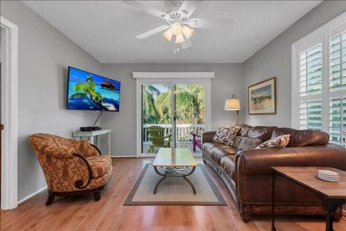 North Beach Island Tree House Villa