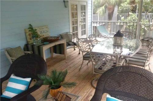 Happy Ourz -paradise Village Home
