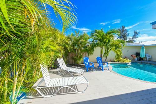 Coconut Cottage #3 By Ami Locals
