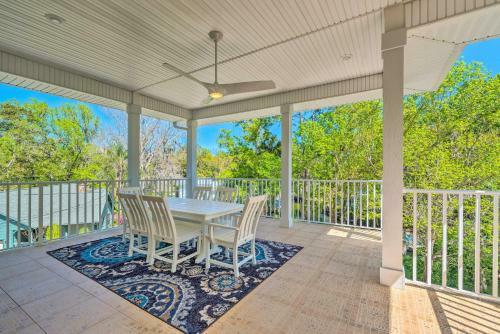 Tropical Canalfront Escape With Decks And Dock!