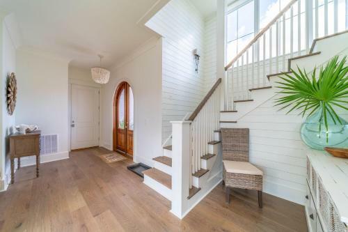 The White Pearl Home