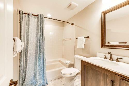 Private Pool, Beautiful Interior Finishes! Inquire For Fall Break Specials!