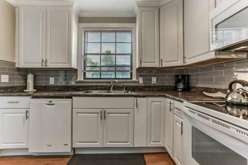 Awsome! Premier Partner 5 Star 4 Br **family, Groups, Work**