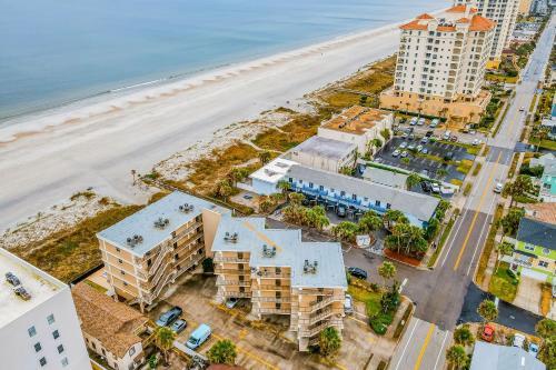 Jax Beach Oceanfront Getaway
