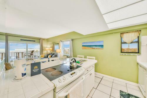 Jax Beach Oceanfront Getaway