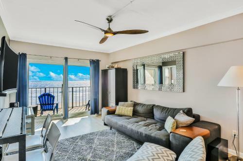 Jax Beach Oceanfront Getaway