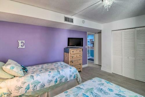 Apartamento Breezy Beachfront Pad Steps To Pool And Shore!