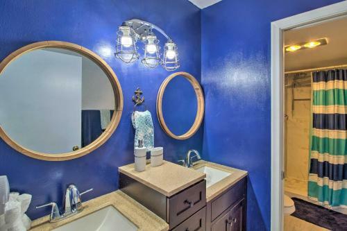 Apartamento Breezy Beachfront Pad Steps To Pool And Shore!