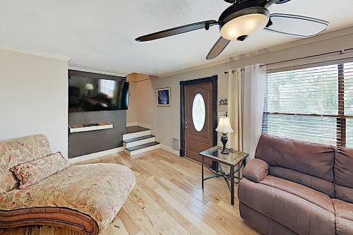 New Listing! Waterside Haven With Gourmet Kitchen Home