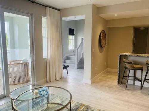 Playa Largo Ocean Residences With Resort Privileges