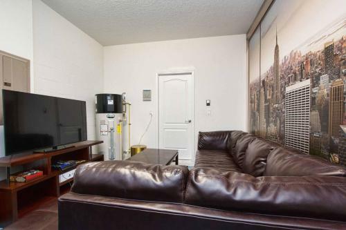 Villa Paradise Palms- 5 Bedroom Pool Home-3191pp