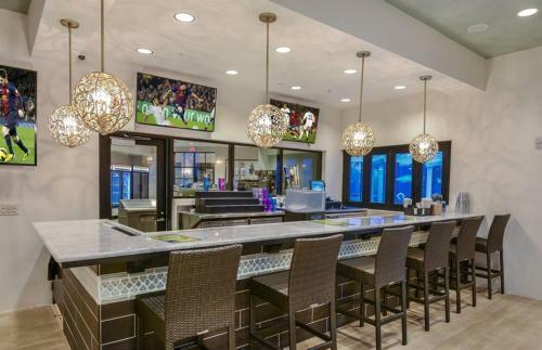 Windsor-5 Bed Townhouse W/splashpool-3811ww