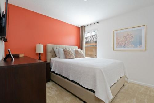 6 Bedroom Luxury Home At Veranda Palms