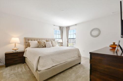 6 Bedroom Luxury Home At Veranda Palms