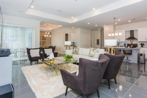 Top Deluxe Apartment At Storey Lake (262817)