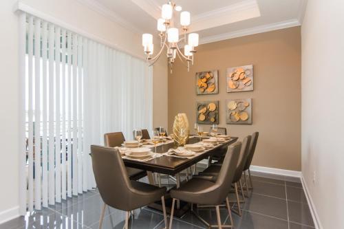 Top Deluxe Apartment At Storey Lake (262817)