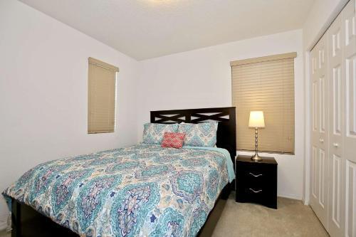 5113 Compass Bay