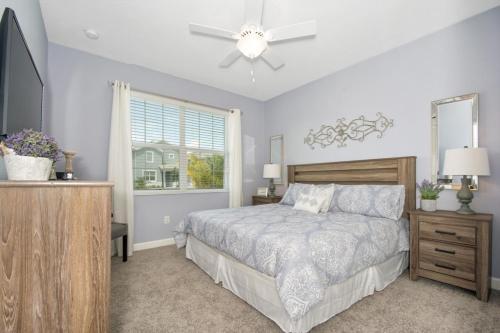 Villa 6 Bedroom, 4 Suites, 5 Minutes From Disney Parks