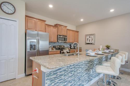 Fully Equiped 4 Bedroom Villa