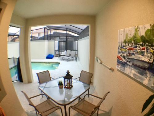 Four Bedrooms Home With Pool 4819