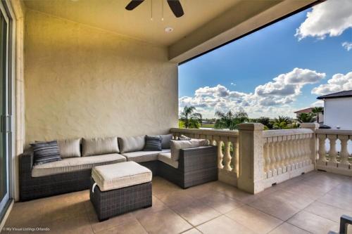 Seven-bedroom Villa 760