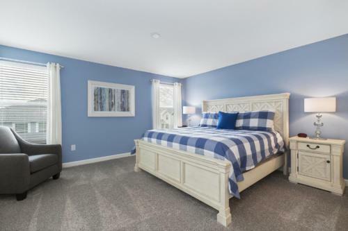 Villa 6 Bed Home At Calabria 9124