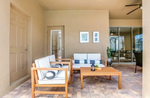 Modern Large Pool Home Next Disney-world Orlando