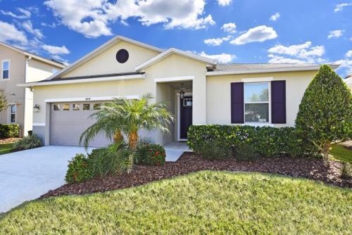 704 Crystal Cove 4 Bedroom Villa