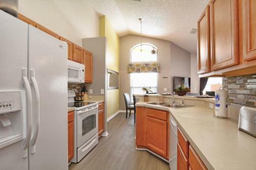 Villa Emerald Island- 4 Bedroom Pool Home- 2201em