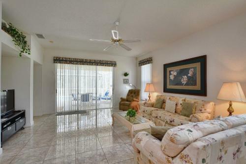 Esprit-3 Bedrooms House W/pool-4100es