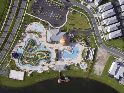 Fabulous Apartment With Balcony At Storey Lake Apt 103