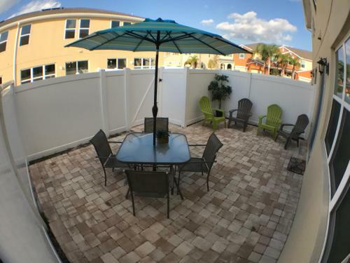 Four Bedrooms Townhome 5126