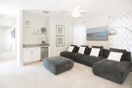 5 Suites Luxury Single Home With Private Pool Re1492