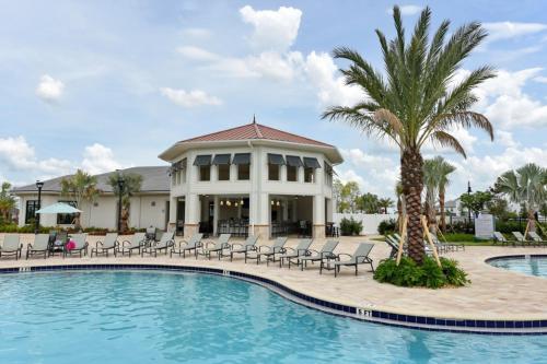 4 Bedrooms Villa At Storey Lake