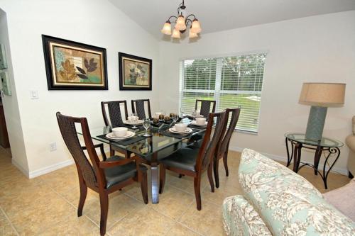 Villa 4 Bed Home At Veranda Palms 4450