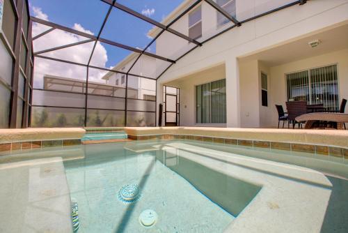 Villa Kings Castle 4716