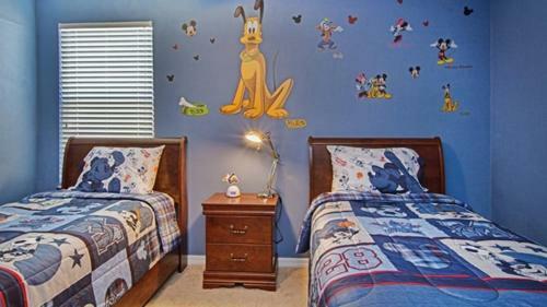 Kissimmee Villa Sleeps 13 Pool Air Con Wifi