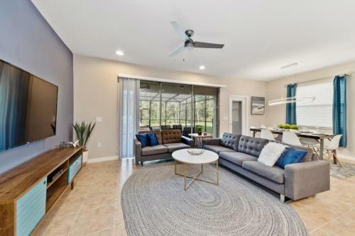 Windsor At Westside Luxury Pool Home Home