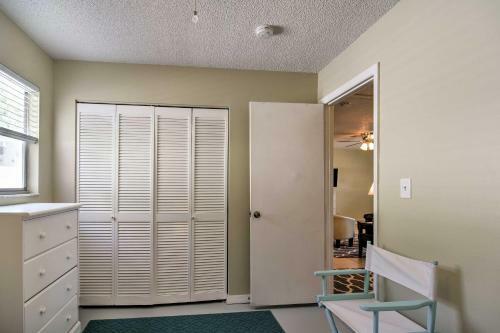 Largo Townhome - 10 Mins To Indian Rocks Beach!