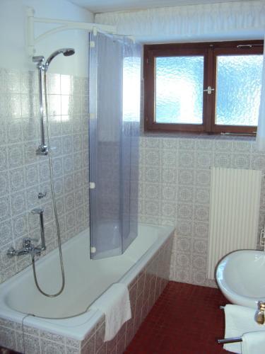 Bed & Breakfast Haus Sursilva