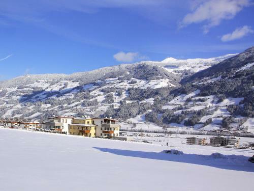 Apartment Neu I Fugen