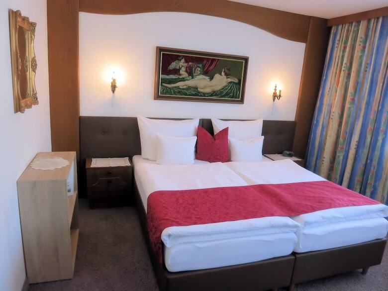 Hostal G�stehaus Burgi