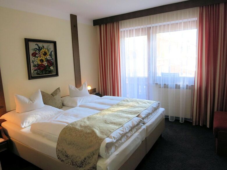 Hostal G�stehaus Burgi