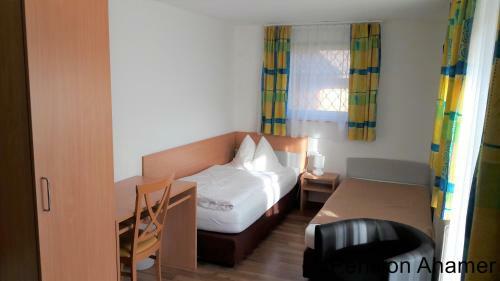 Hostal Fr�hst�ckspension Haus Ahamer