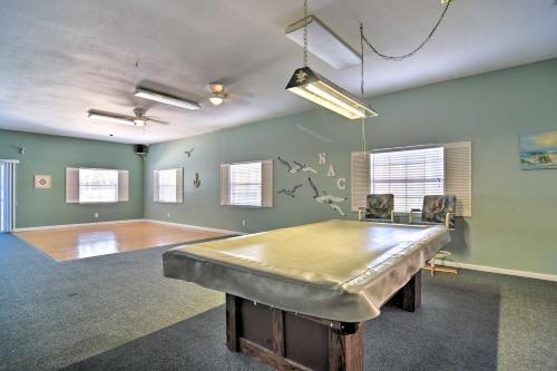 Apartamento Sunny Largo Escape With Resort Amenity Access!